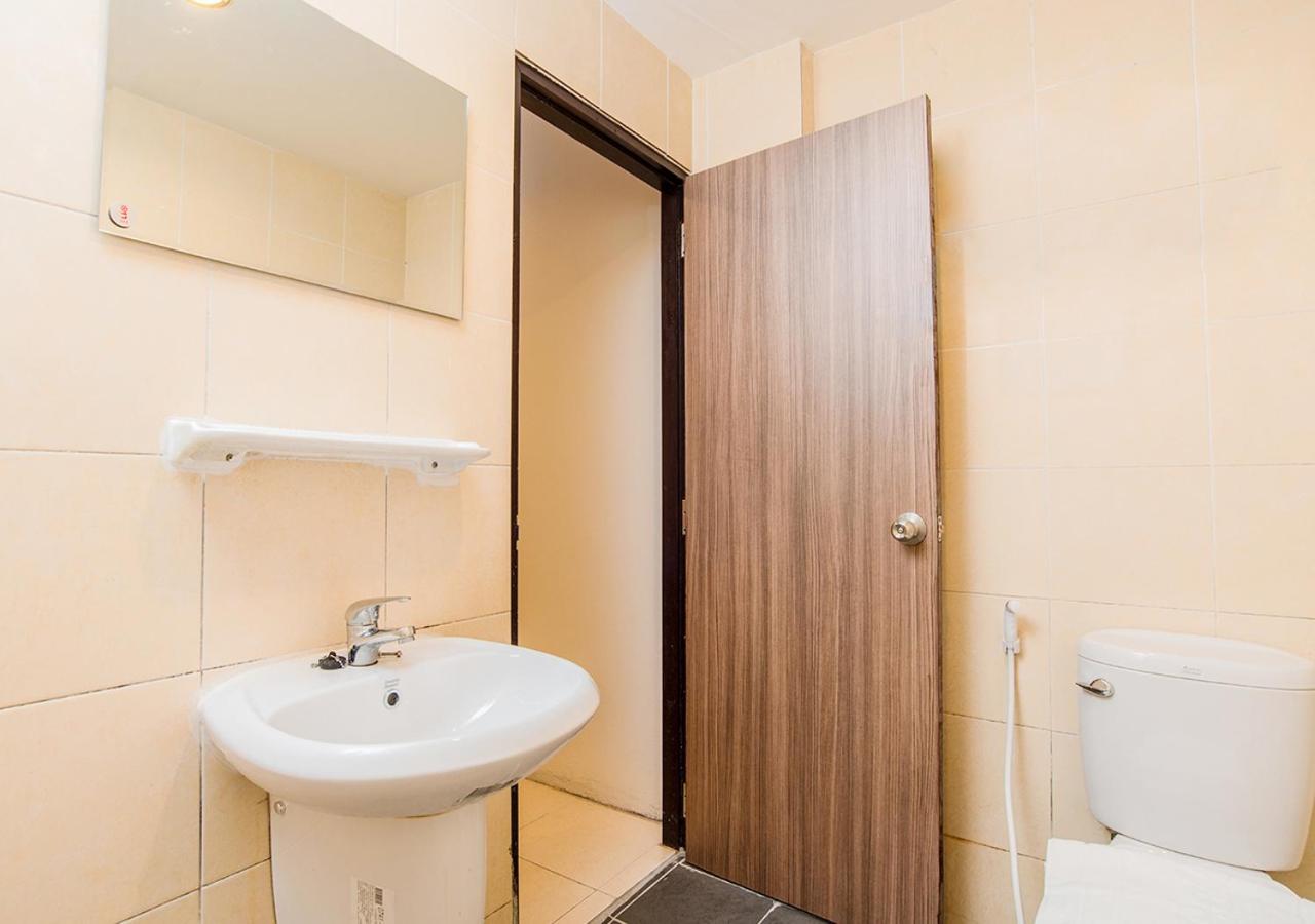B2 Airport Hotel Csiangmaj Kültér fotó